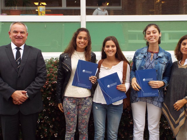 OVER 40 POINTS IB DIPLOMA STUDENTS