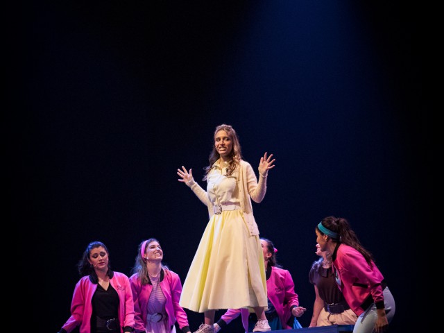 Grease_Web_-_001