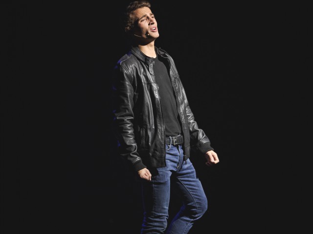 Grease_Web_-_026