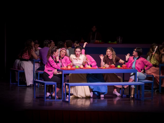 Grease_Web_-_041