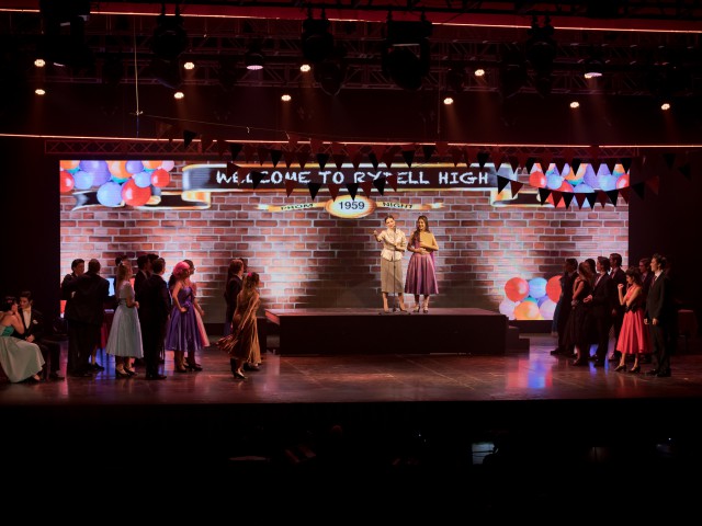 Grease_Web_-_080