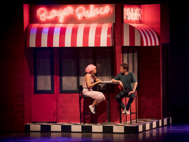 Grease_Web_-_091