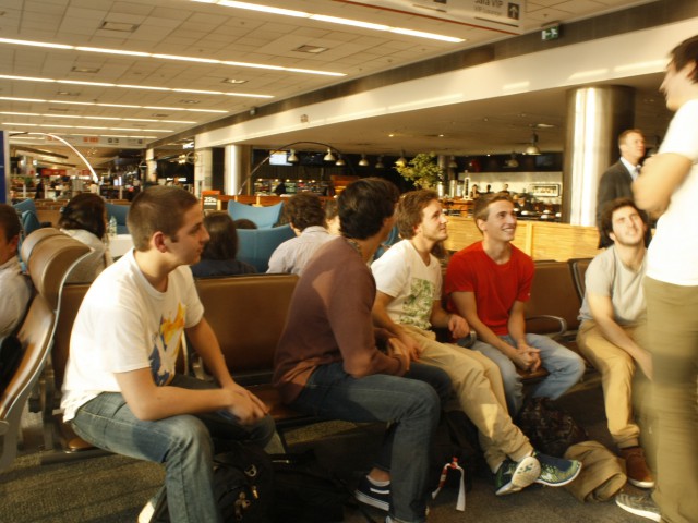 p1bkpeutjb1kicu1915rh130n3a64.JPG