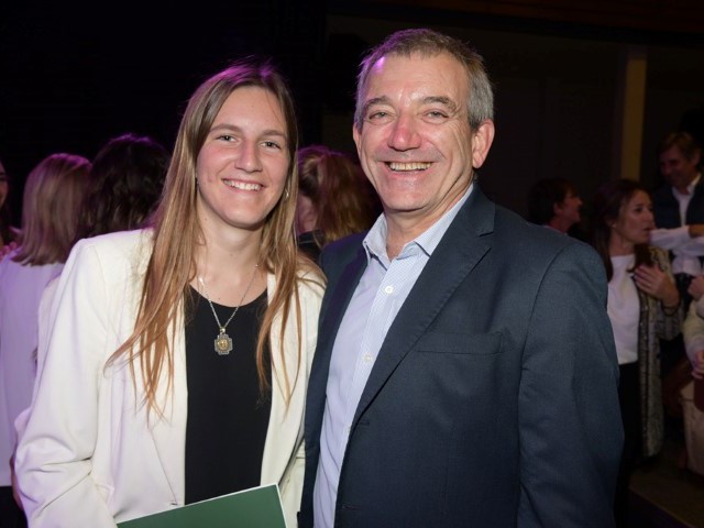 p1cctrs1pbb5q1h5i1a83165v981q.JPG