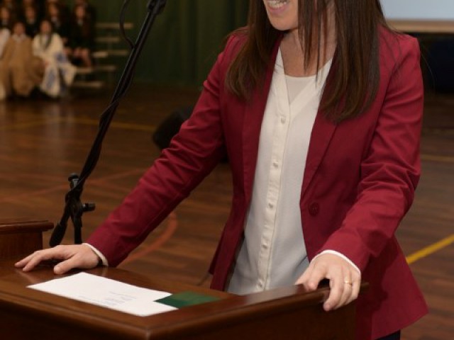 p1cghl0iji1hk316ht112t14be1va22l.JPG